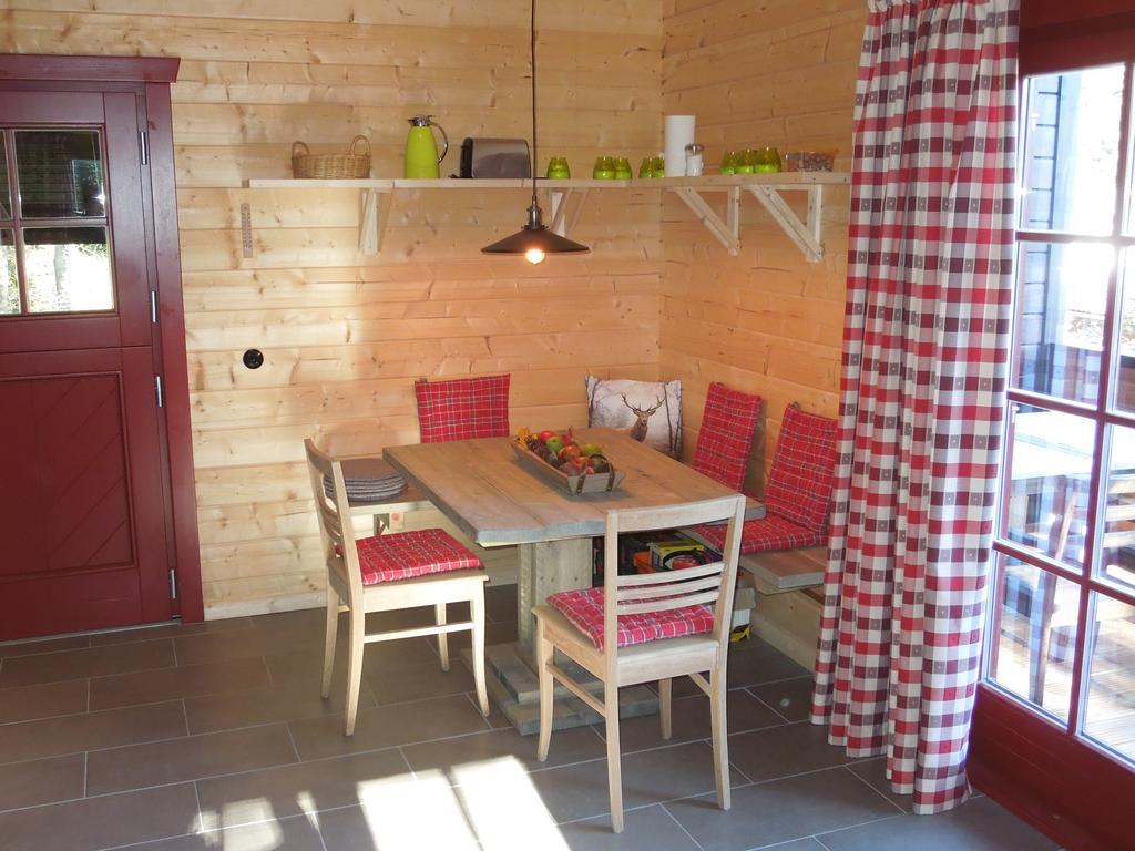 Blockhaus Bodefall Браунлаге Стая снимка